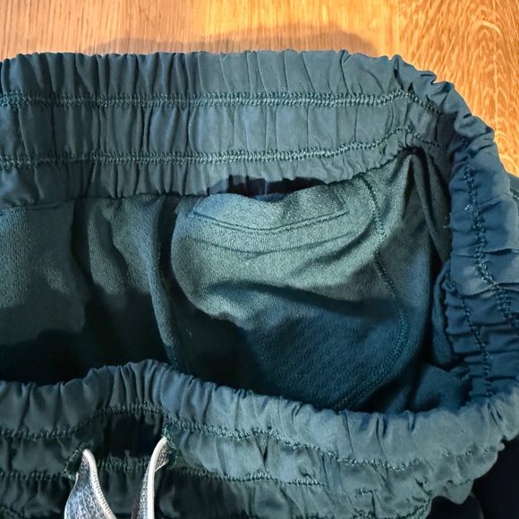 Lululemon Make A Move Deep Green Shorts - Picture 7 of 8